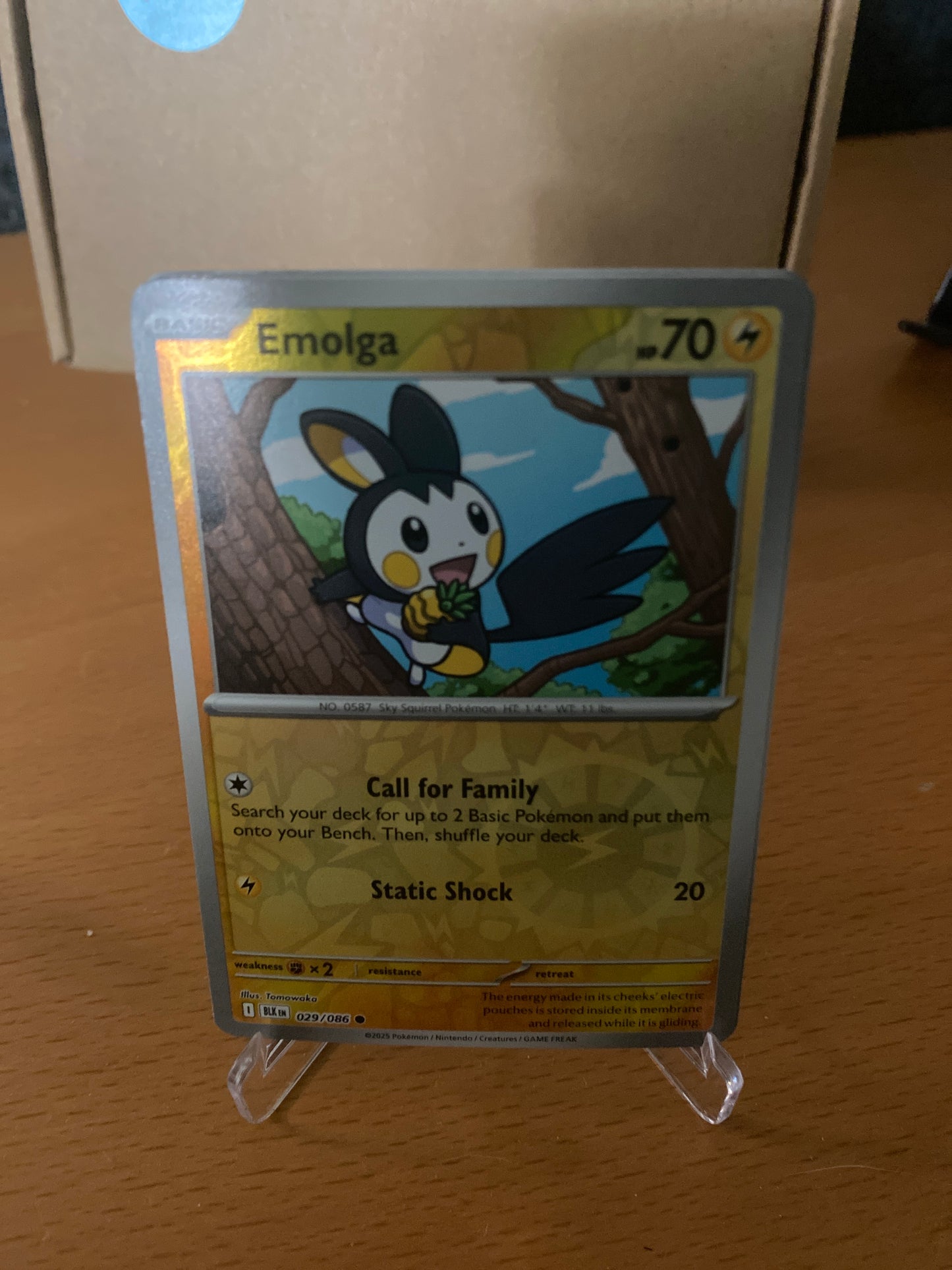 2b - Emolga #29 Black Bolt